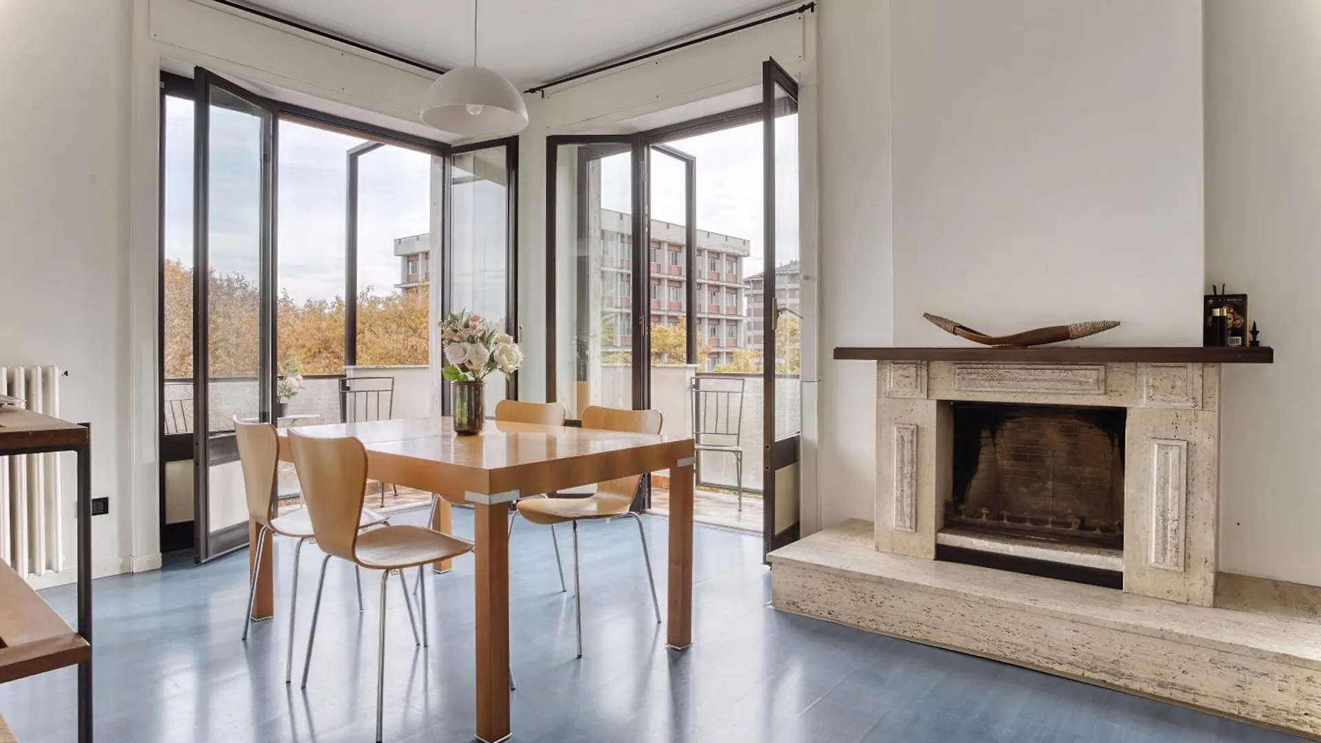 Balilla30 - Spacious 2 Bedroom Apt Next To City Center Milan Italy